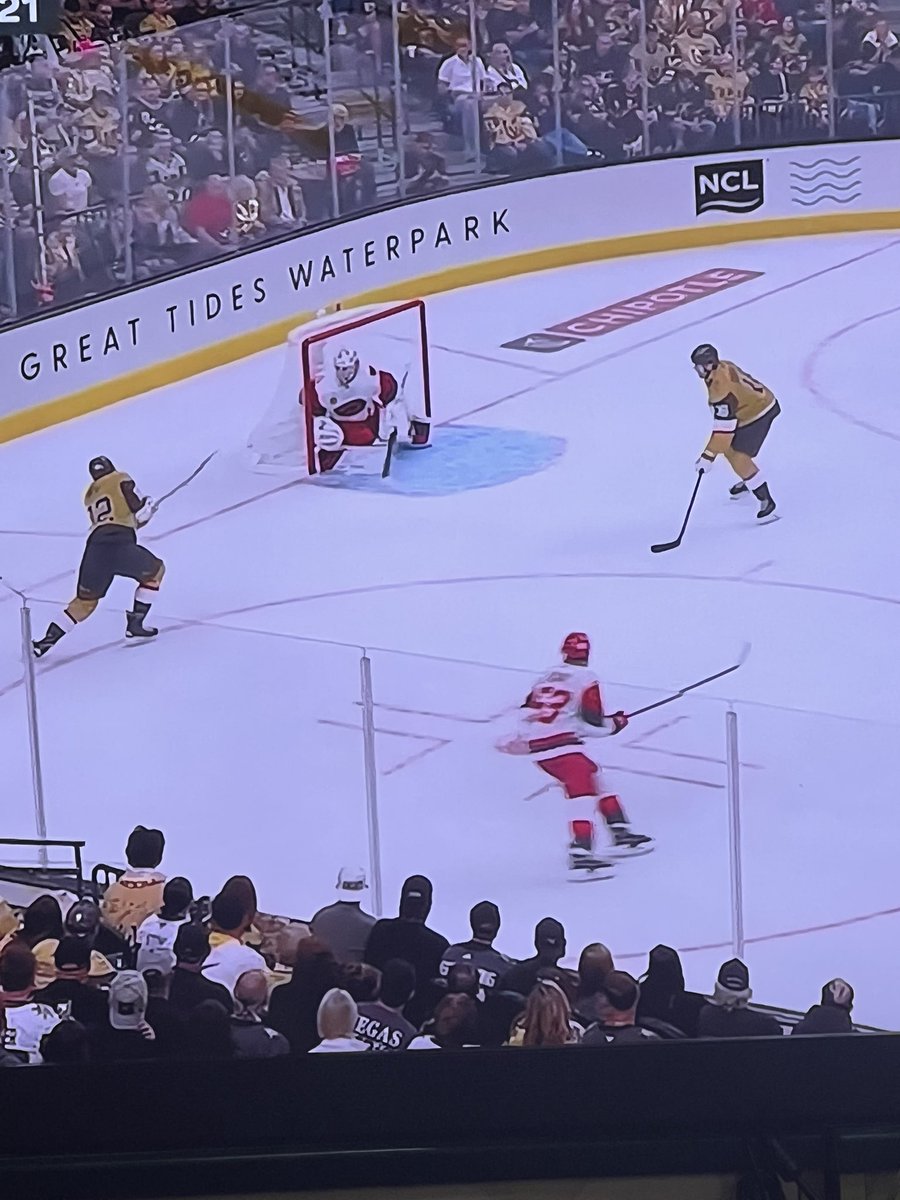 AngryPredsFan tweet picture