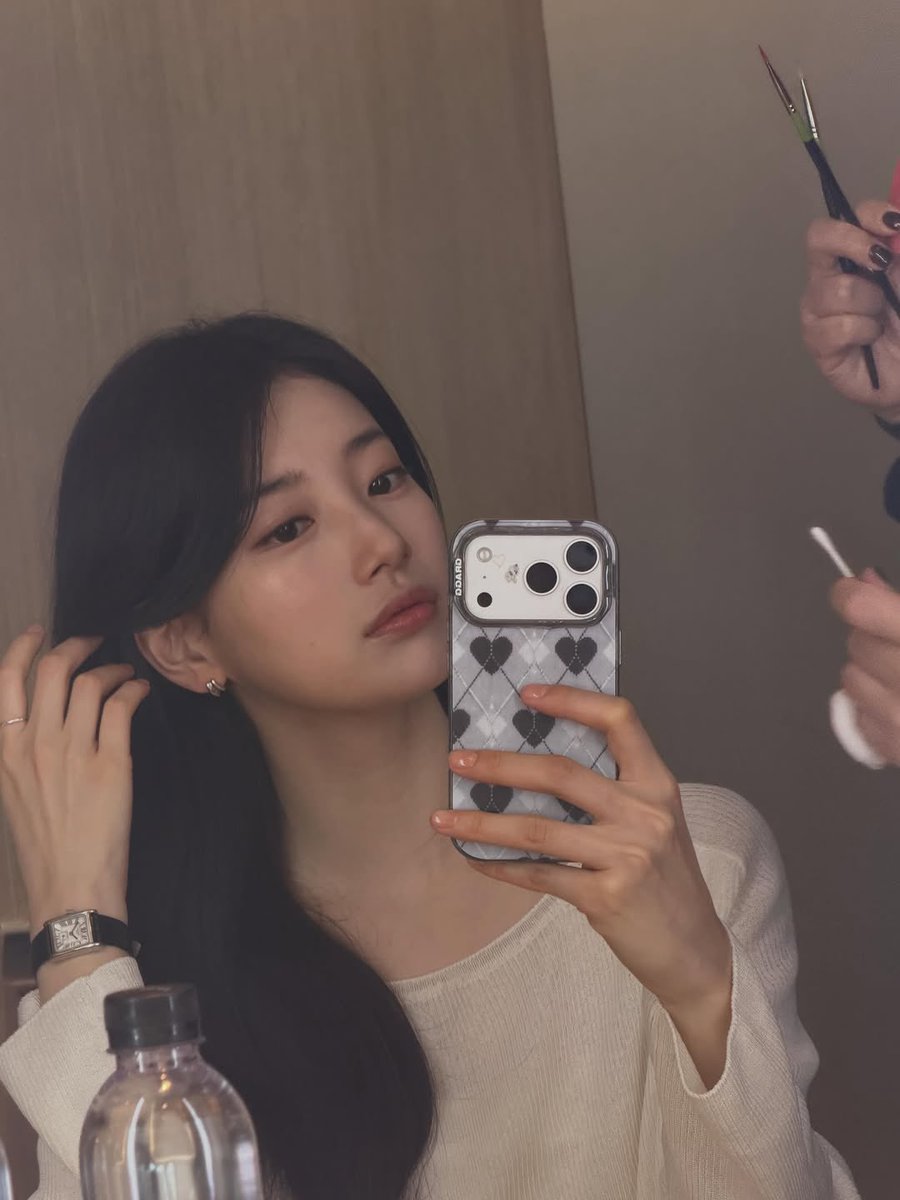 mxxtxxn's tweet photo. 와 ㅈㄴ 이쁨 https://t.co/Hh8guq02ag