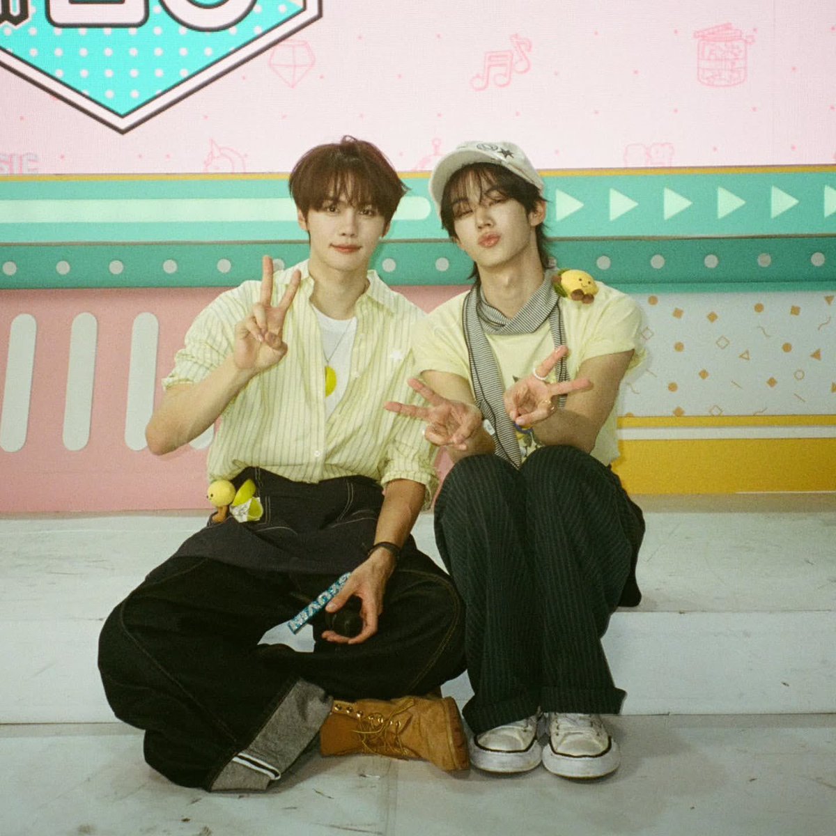 here_rlo's tweet photo. awww cutie kongddo……HOLY SHIT KIM GYUVIN https://t.co/VCd7kOwY1v