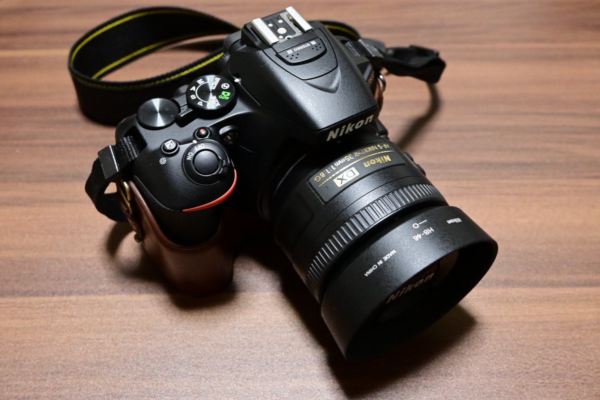 hiro8minako's tweet photo. NIKON（ニコン）における「シンデレラ」とは、一般的に「シンデレラレンズ」と呼ばれる、非常に安価でありながら、高性能（高画質）な描写をする単焦点レンズの総称です。 
このレンズの代表格として有名なのが、以下のモデルです。
AF-S NIKKOR 50mm f/1.8G
AF-S DX NIKKOR 35mm f/1.8G https://t.co/5vokBWJaYL