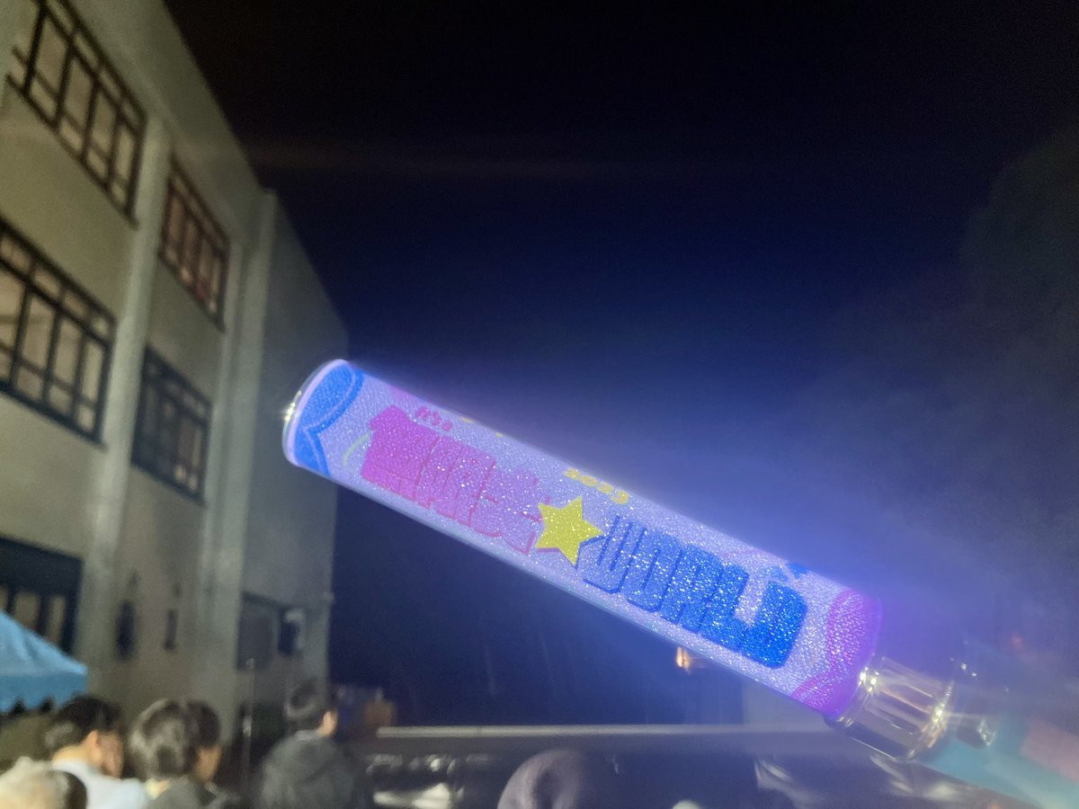 C_hydroperoxide's tweet photo. 今年も北大祭のステージで北ラ！を見ることができて幸せでした！！どんどん新しいことに挑戦してステージに立ち続ける北ラ！が大好きだ……😭🔥
ラ！知らないのに来てくれた友達・先輩にも感謝ですブレード足りなくてすいませんした
#北大ラブライブ #北大祭 #第68回北大祭 #星譜 #北海道大学 https://t.co/jaWbcTiKRn