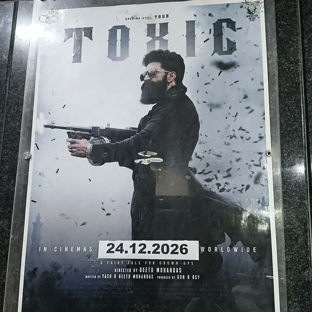 cforcinemaaa's tweet photo. Feeling sad for #srk's #king 

#yash #toxic #toxic2026 https://t.co/KIn7B8WRfX