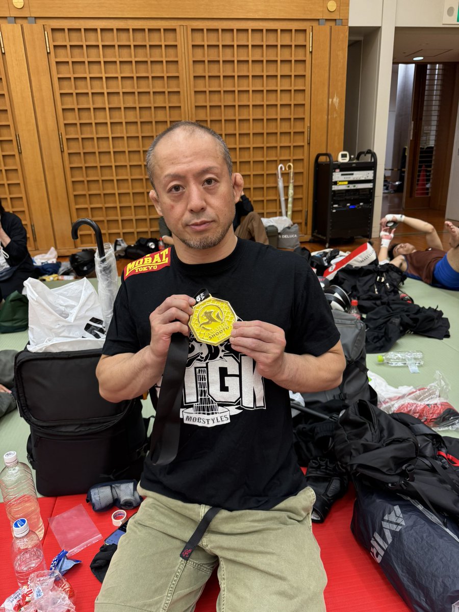 kojiwwww's tweet photo. 49歳ワタナベさん関西選手権優勝🥇！
嬉しい！！！！ https://t.co/QyrhV5kE0z