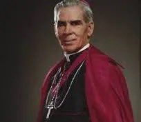 Faithful2Pray's tweet photo. “The power of the rosary is beyond description.” 

Archbishop Fulton Sheen https://t.co/qdUc43XXPj