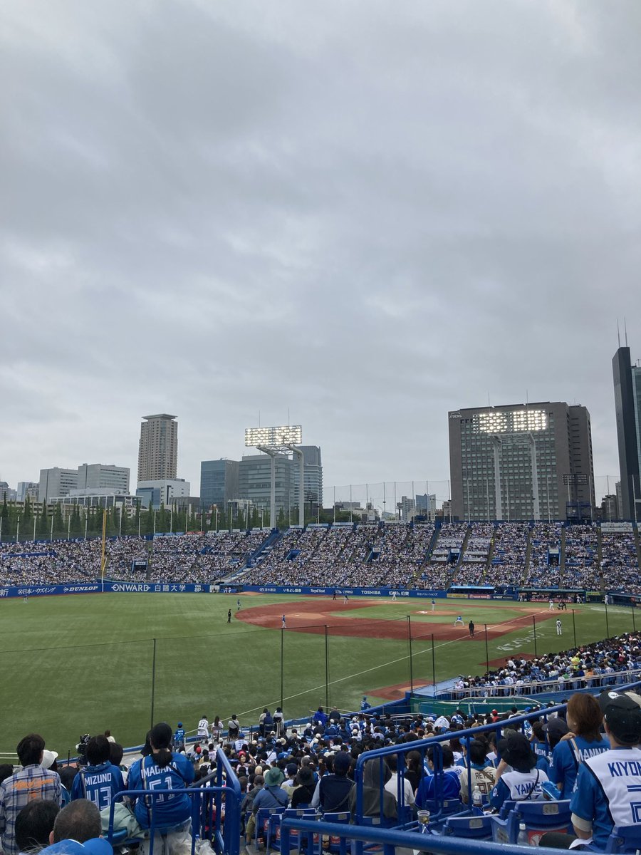 hamuno4's tweet photo. なんか曇天
今んとこ勝つてる https://t.co/O3Hdtoz5CH