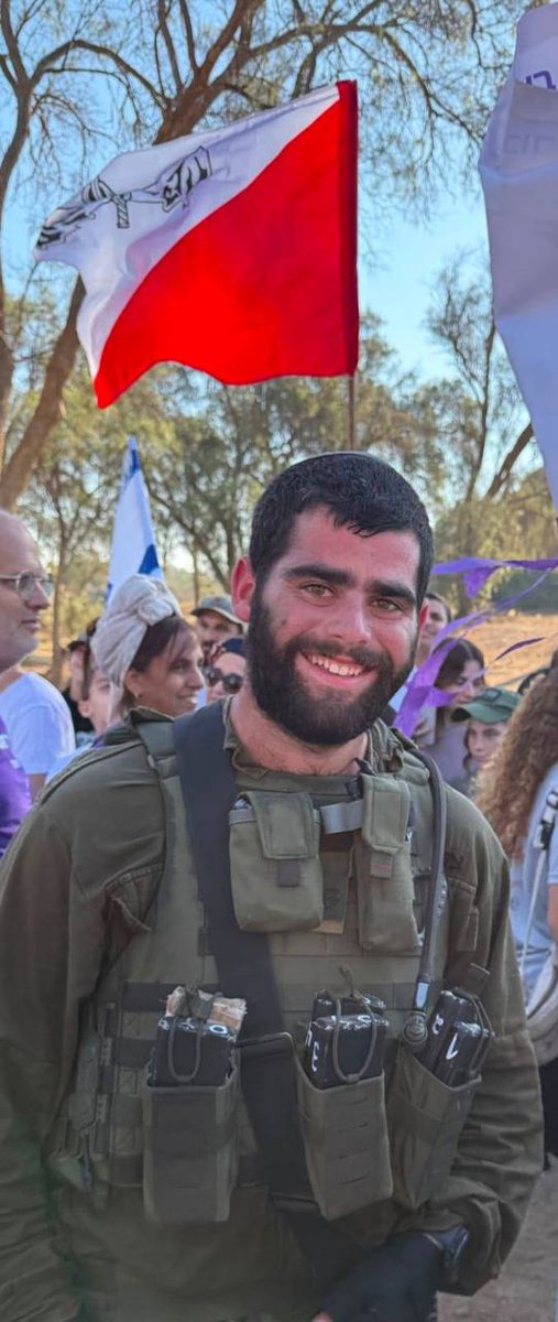 thatdayin1992's tweet photo. Picture of the Zionist terrorist eliminated by Hezbollah. https://t.co/3eFYI2REpg
