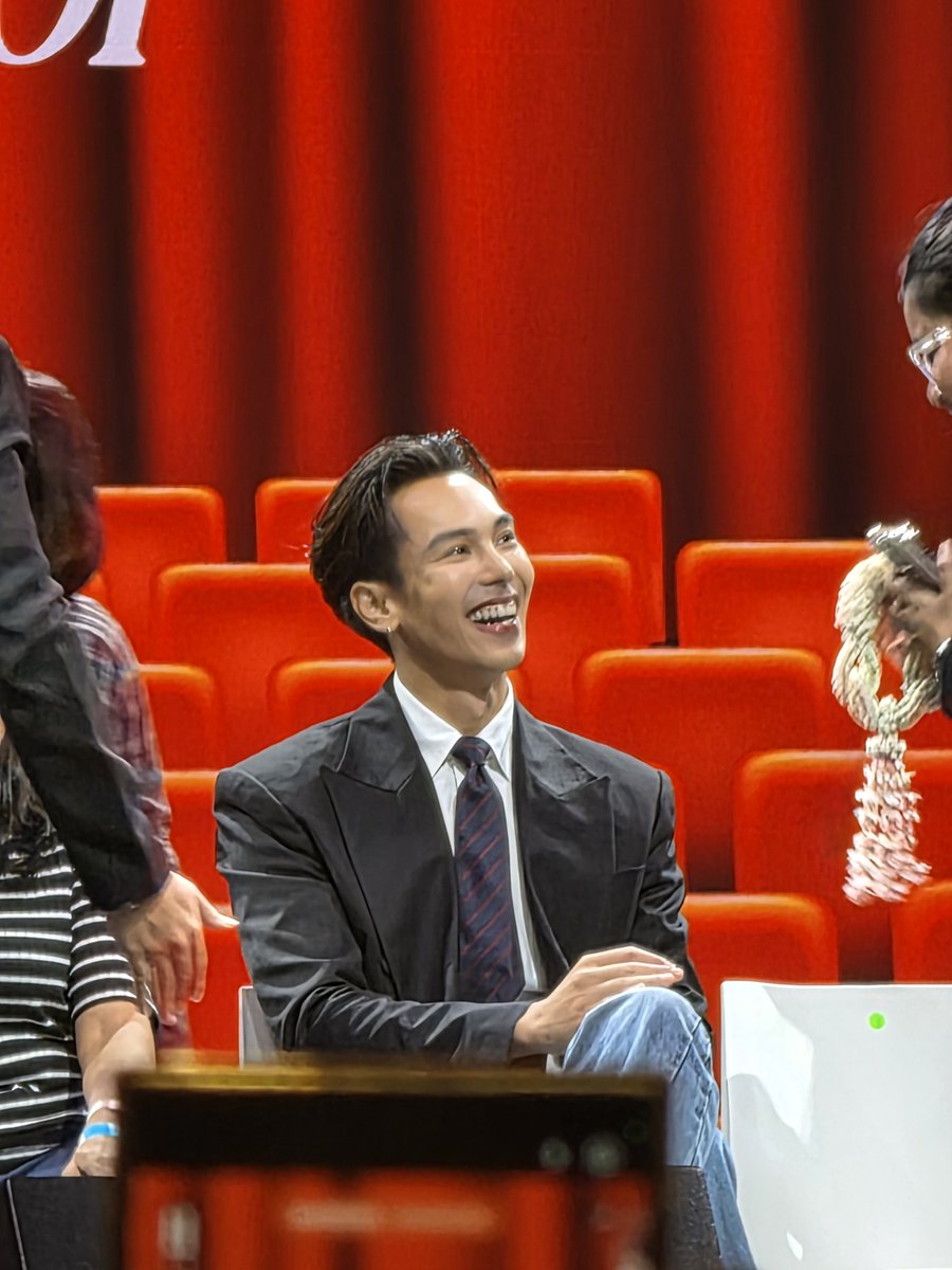 imamamne_'s tweet photo. 1 ยิ้มวันนี้

#THEMAKINGofTREFMDAY https://t.co/cDsezlBs8f