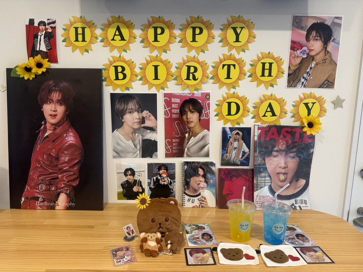 fullsun_hc_kuma's tweet photo. 1日遅れましたがヘチャンのセンイルカフェへ🐻🎉
可愛く装飾されて楽しめました💖
＠HaechanBd 様いつもありがとう🫶
#CRZY_HAECHAN_2026 https://t.co/g9wV5KjcxE