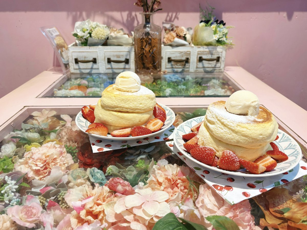sii_ys's tweet photo. パンケーキおいしかった🍓🥞♡ https://t.co/kBFMjCzyNB