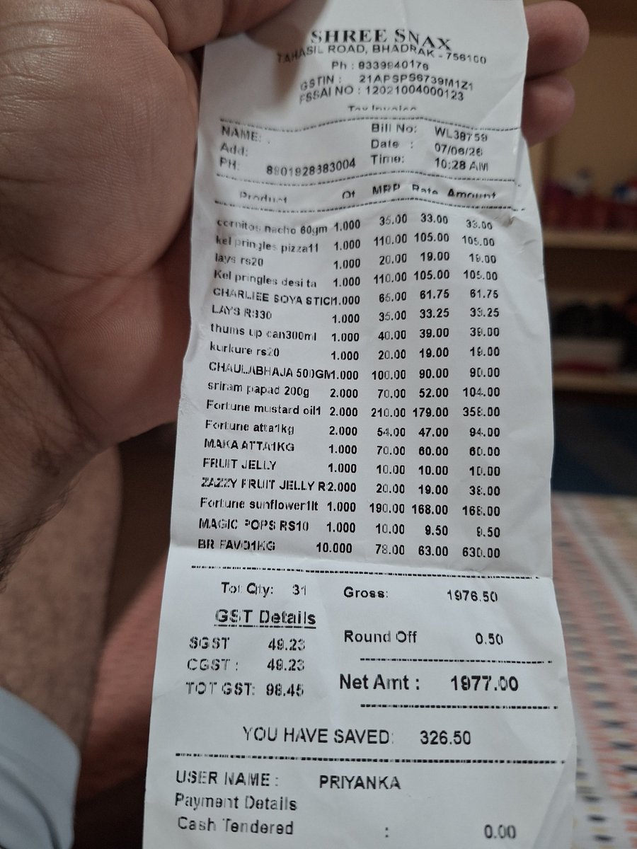 Anjan83JP's tweet photo. @DM_Bhadrak @cgstcusbbsr @askGST_GoI . This store at Bhadrak is always charging roundup value over the bill amount. This is a GST invoice, how they can charge extra, even the payment by UPI/Card. This is illegal, how much extra money they are collecting daily ??? Please lookinto https://t.co/sBfMKOTBUD