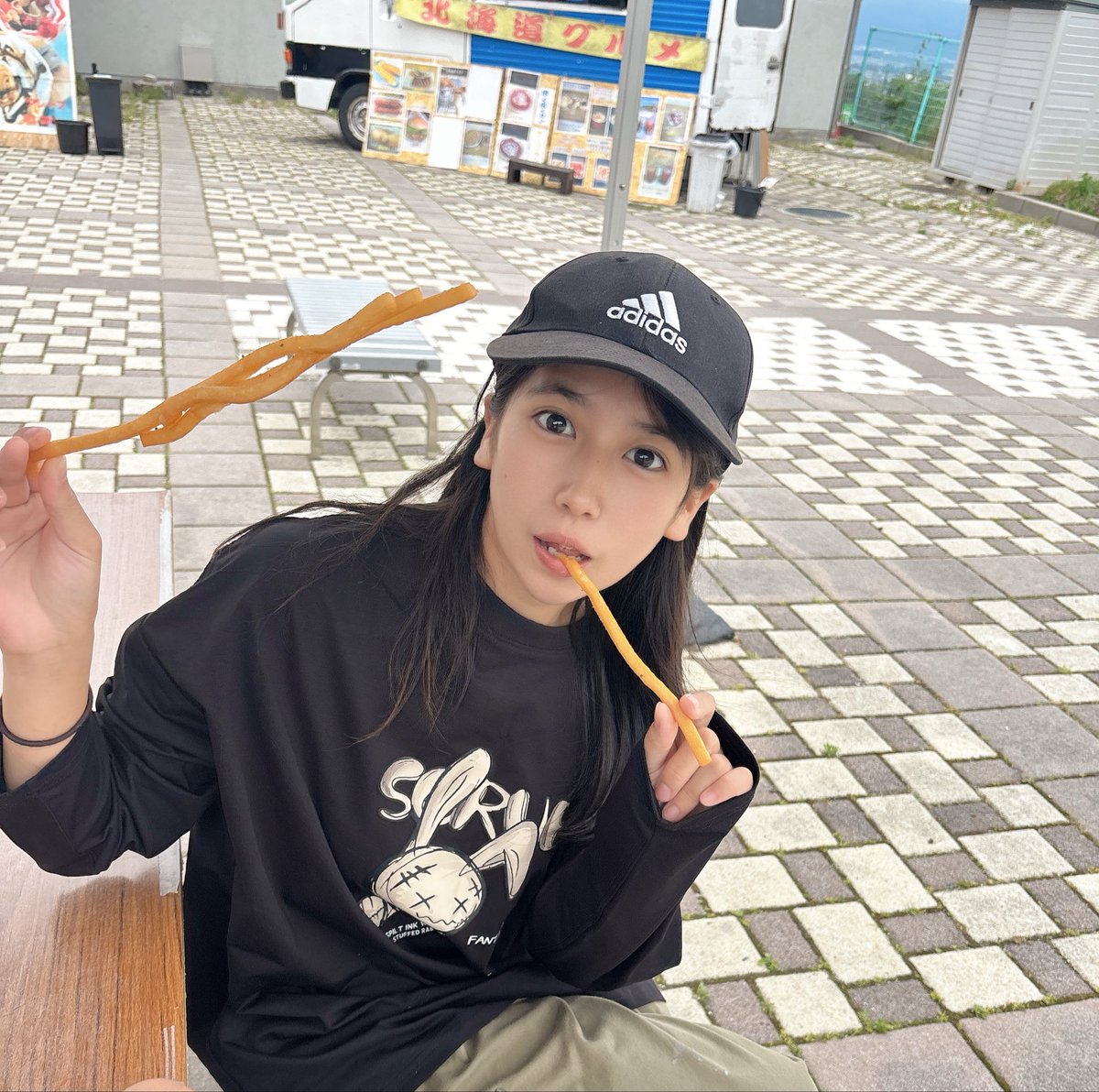 ayume75's tweet photo. ロングポテト美味しかった🤤 https://t.co/e4TiuqSYvz