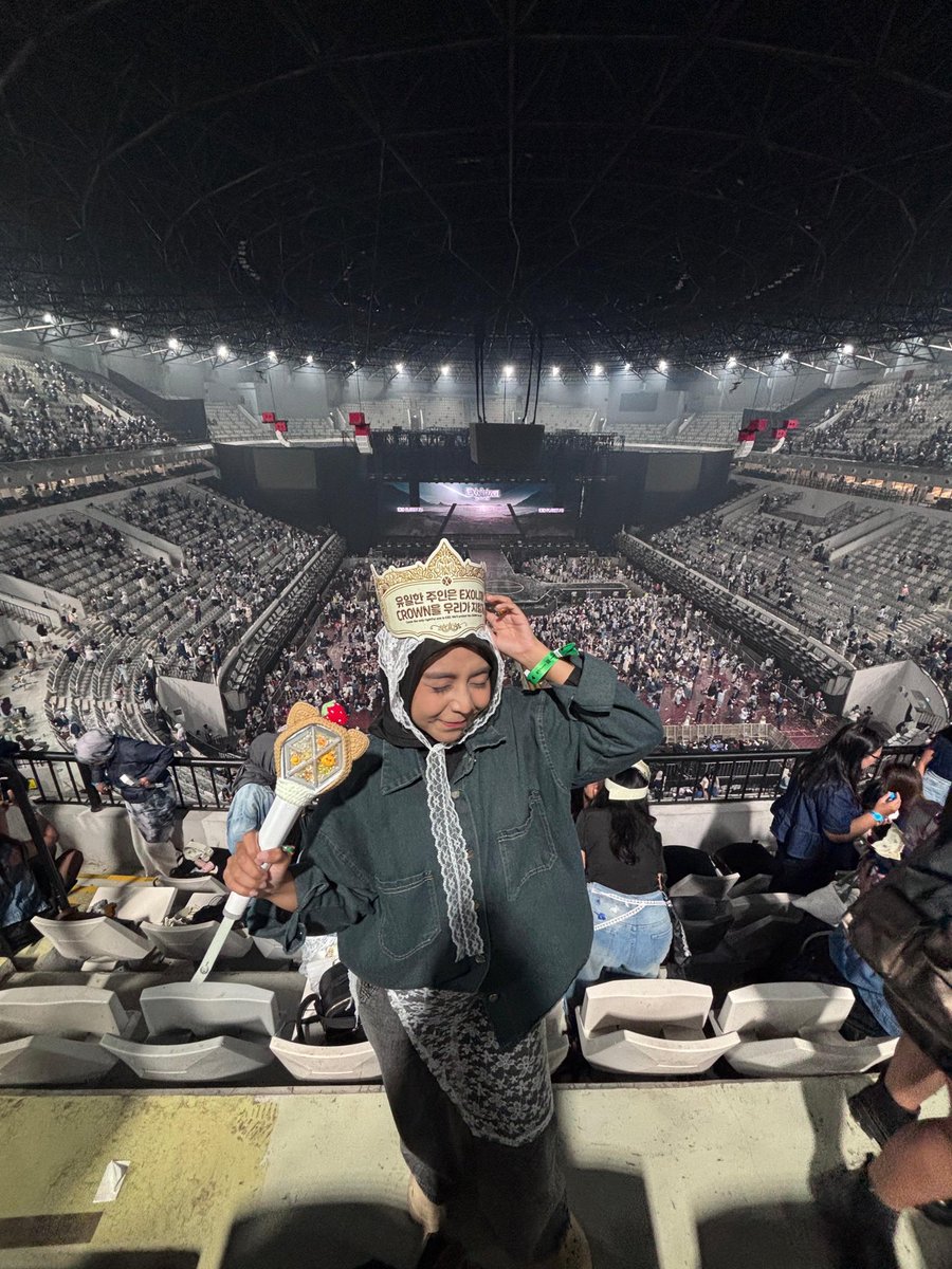 belldoun's tweet photo. Finallyyy 😍
Penantian 14 tahun gaa sia-sia 😭
See uu next concert yaaa @weareoneEXO 🥰 https://t.co/wJbQ4WLGAO