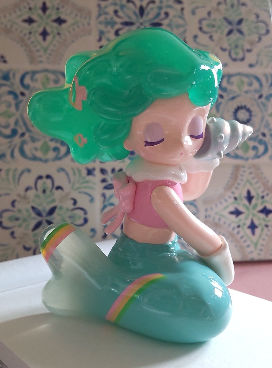licho_dl's tweet photo. また #FINDINGUNICORN × #AAMY さんのフィギュアちゃん達をお迎えしました✨こんな愛らしい招き猫さんお迎えせずにいられませんでした✨人魚さん🧜‍♀️の透け感のある美しさは視覚から涼を与えてくれますね✨溶け合うコたちは色合いが本当に優しく、ときめきが止まらないです♡🕯️ちゃん幸せそうでしょ✨ https://t.co/ApmylFI8Vj