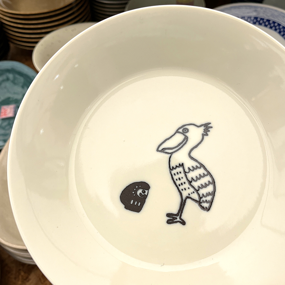 ちなみにこれは中の人が一目惚れで買った、美濃焼の「だるまと