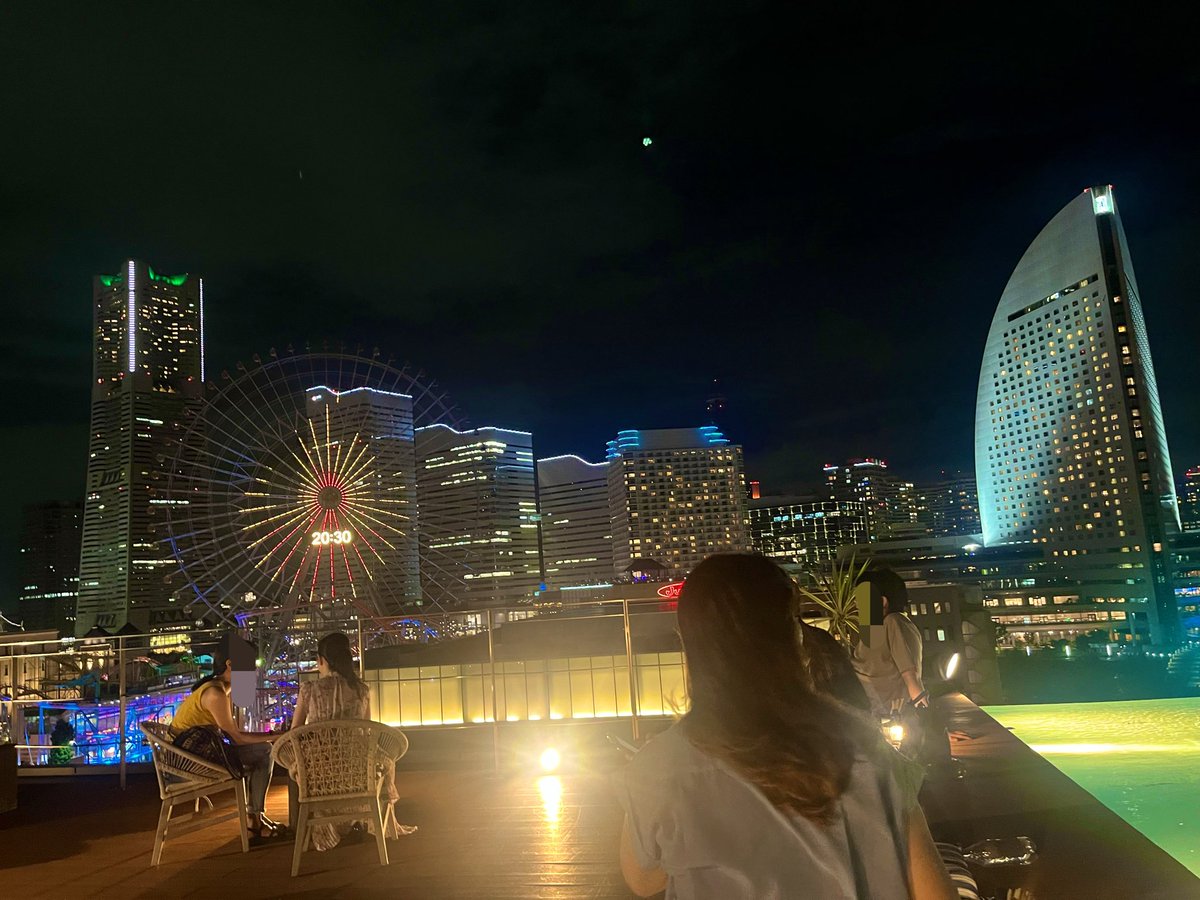 d8_397_'s tweet photo. この街の“熱”を感じた瞬間📷 ⟡⁺.
ハマスタ周辺の街並み、試合前後の空気、
人が集まる景色、横浜の夜の光、全部大好きでこの街が好きだと思えた瞬間💞◝✩
B賞 7月18日（土）横浜DeNAベイスターズvs東京ヤクルトスワローズ戦 観戦ペアチケット当たりますように🙏
 #machi_zuku #この街の熱狂を未来へ https://t.co/Dl4M5t4RmP