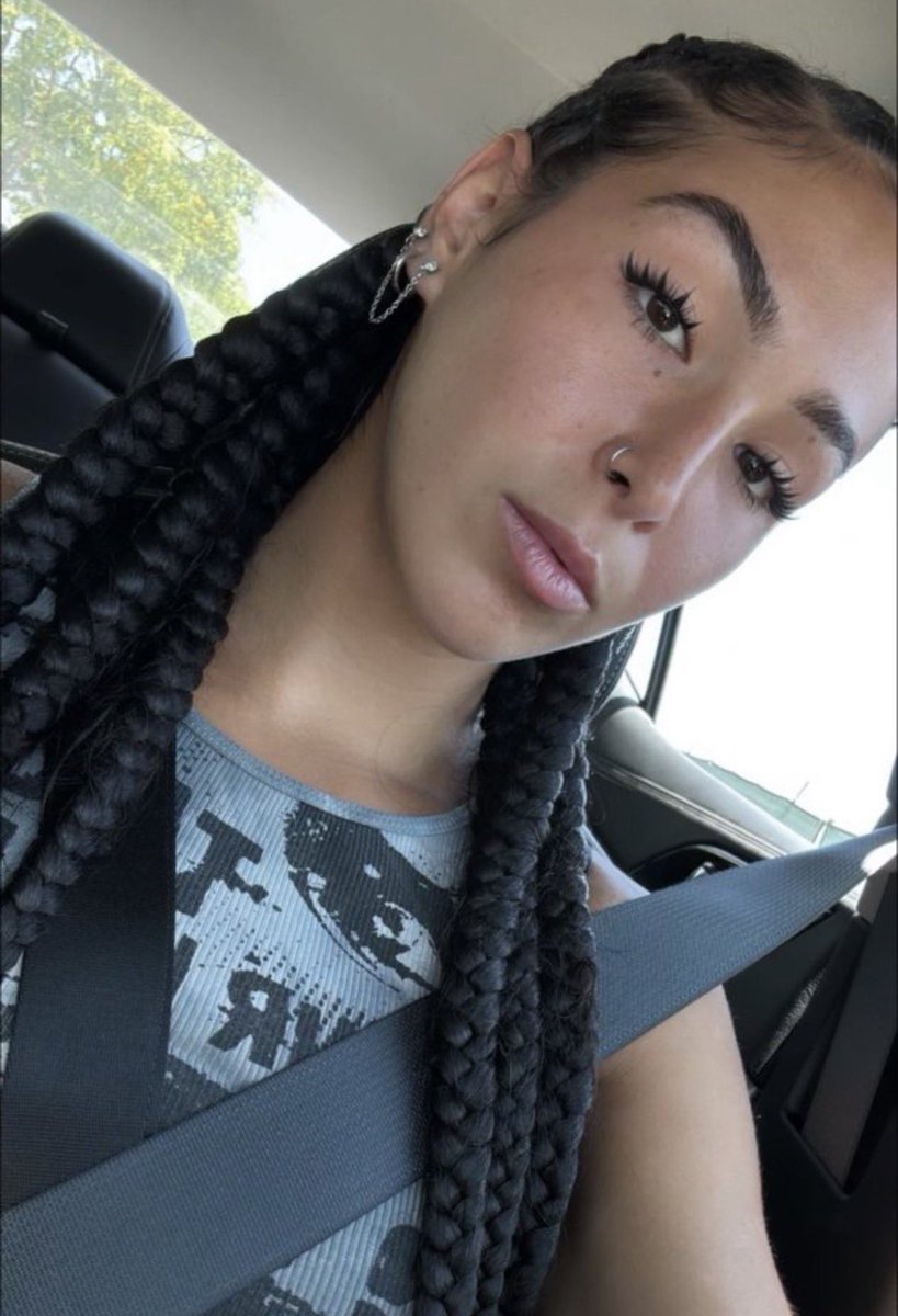 wtfmeech's tweet photo. “nigga let kenzie talk to him first!” - beatriz https://t.co/9wnkr6hFci
