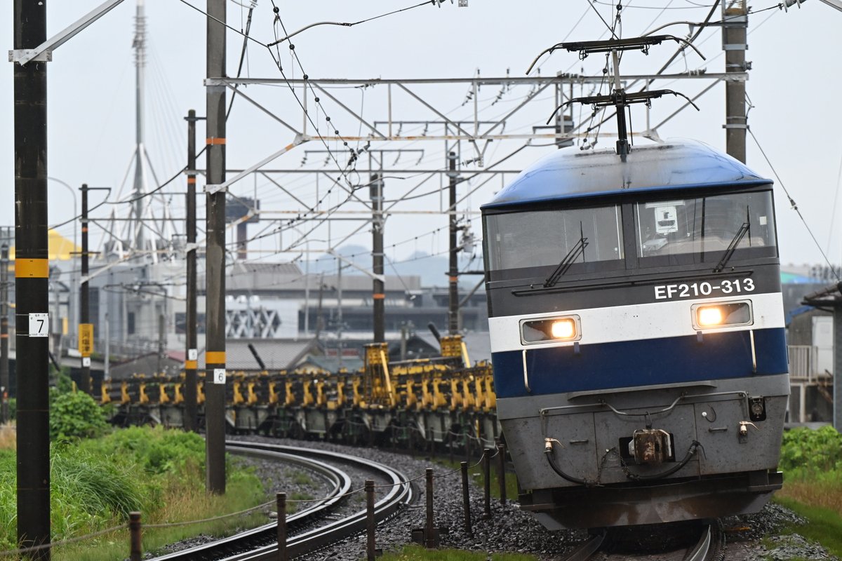 6308w's tweet photo. 2026.06.07 15:07
三河塩津〜三ヶ根
8091レ
EF210-313＋日鐵チキ9B返空 https://t.co/KVkix93RPd