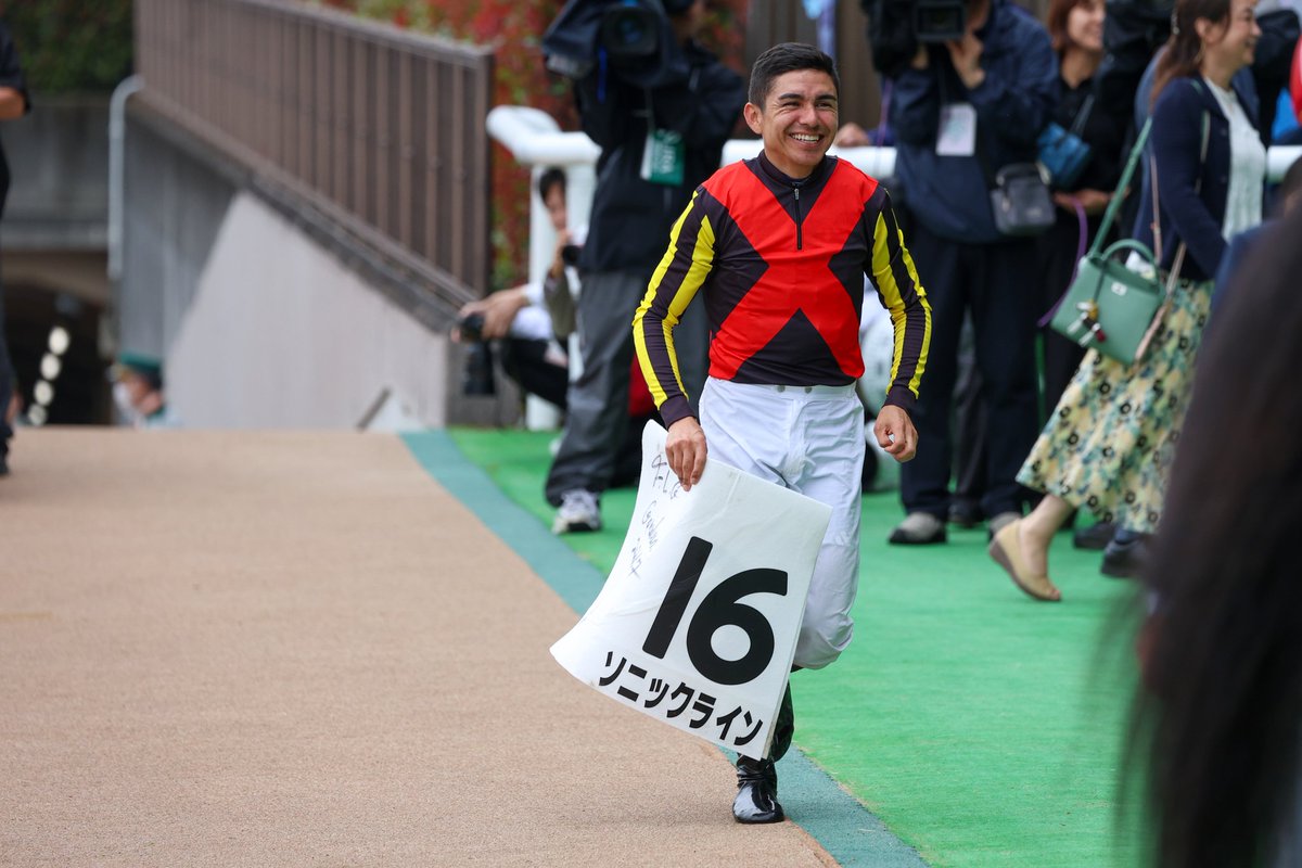 Orfe20122013's tweet photo. Francisco Goncalves🇧🇷🇦🇷 &amp; Sonic Line🐎
June 7, 2026, TOKYO 8R
1600m, Turf, 3-Year-Olds &amp; Up, Allowance🥇 https://t.co/L6XC16dhJt