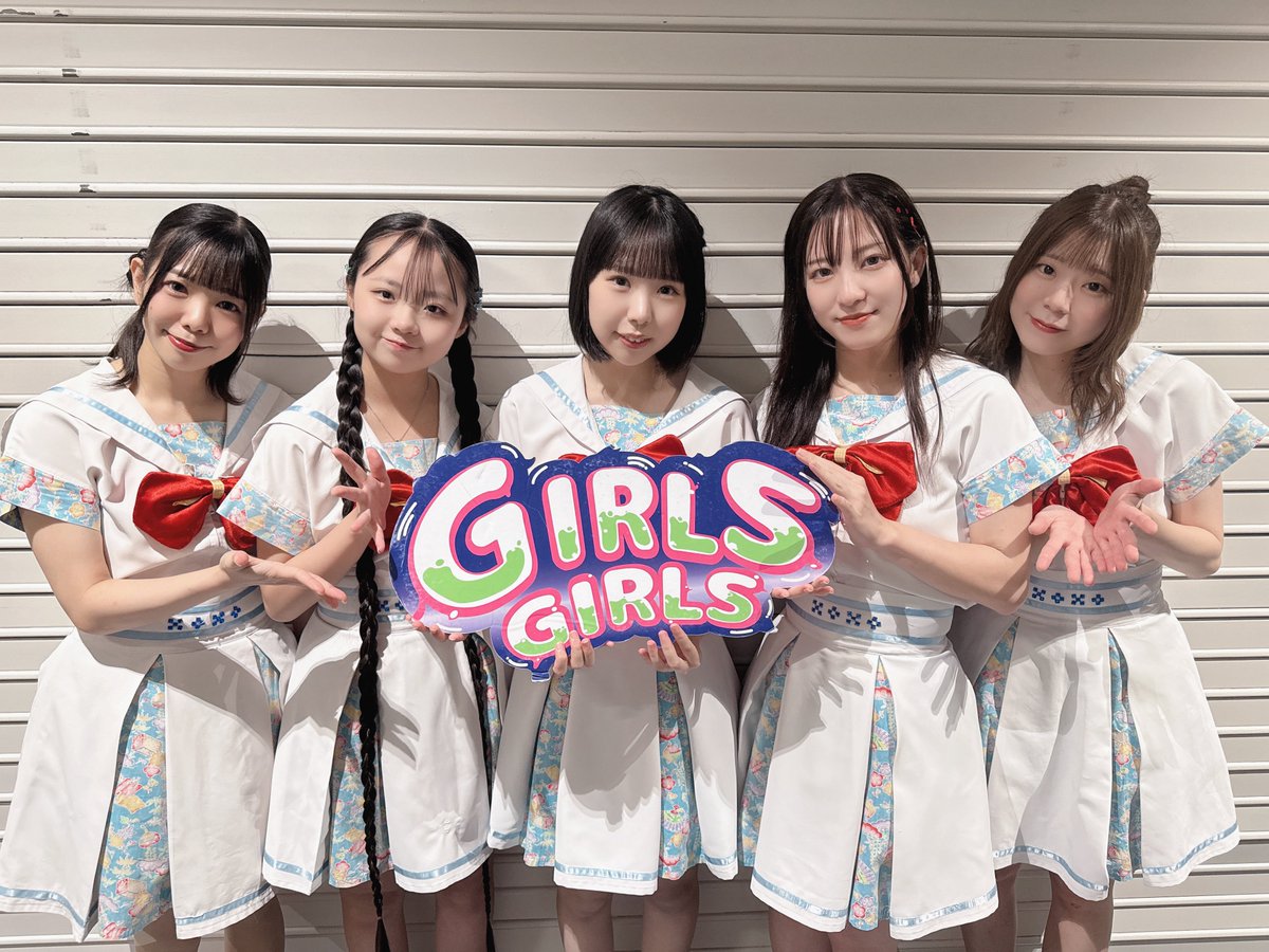 Girls_Girlsinfo's tweet photo. 6/7(日)
OKINAWA GIRLS GIRLS
@ 那覇文化芸術劇場 なはーと小ホール
続いては…
RYUKYU IDOL さんです🌴
静止画・動画撮影可能です🙆🏻♀️
#RYUKYUIDOL
#GIRLSGIRLS #OGG https://t.co/0EyQ4rXEWV
