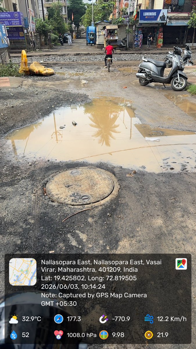 Rajan3339's tweet photo. प्रभाग क्र. १६ येथील सेंट्रल पार्क परिसरातील रस्त्याचे काम रखडल्यामुळे नागरिक, वाहनचालक व व्यापाऱ्यांना मोठ्या गैरसोयींचा सामना करावा लागत आहे. पावसाळा तोंडावर असताना प्रशासनाने तात्काळ दखल घेऊन रस्त्याचे काम पूर्ण करावे, ही नागरिकांची रास्त मागणी.
@vvcmc_official  @MahaDGIPR https://t.co/tdhUt2DsBC