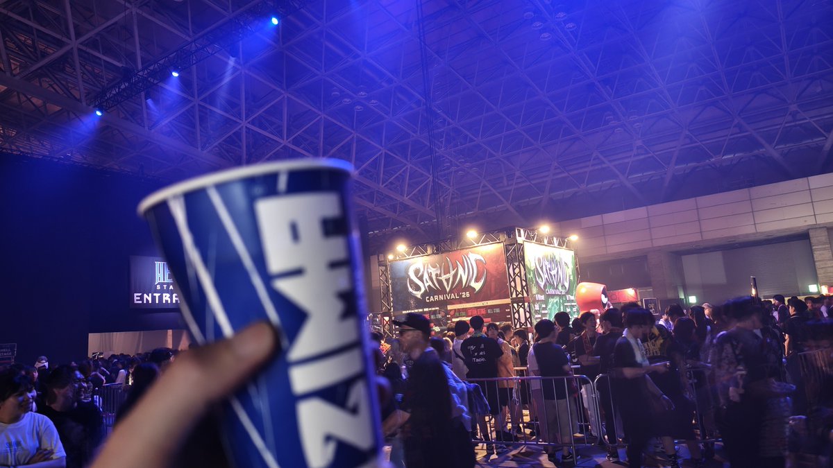 SIDLOVE2000's tweet photo. サタニック離脱します！！今日逢えた方また現場で！！トリのSiMまで楽しんできてくだされ！！自分はこれから星熊ちゃんツアーファイナル新宿へ！！ #サタニック https://t.co/GEzgarkQMf