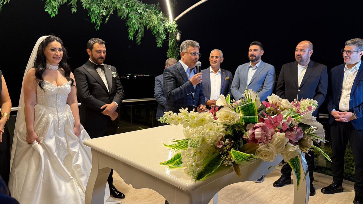akincemal's tweet photo. Geçmiş dönem İl Başkan Yardımcımız kıymetli kardeşimiz Türker Kaya ile Ecem Hanım’ın düğün merasimine, Kıymetli Milletvekilimiz Sn. Faruk Aytek ile birlikte katılarak mutluluklarına ortak olduk.

Rabbim kendilerine sağlık, mutluluk ve iki cihan saadeti nasip etsin.

Bu güzel vesileyle Kaya ve Döner ailelerini de tebrik ediyor, çiftimize bir ömür boyu hayırlı ve huzurlu bir beraberlik diliyorum. 

@omerrcelik @abuyukgumus @KaramikSunay @abdullahdogru01 @farukaytek