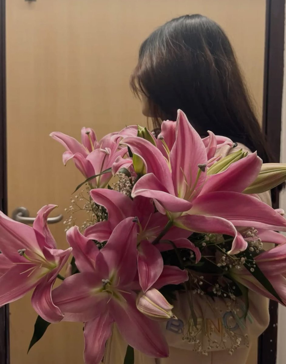 bloomifyyy's tweet photo. https://t.co/ohZyEZ2nIk