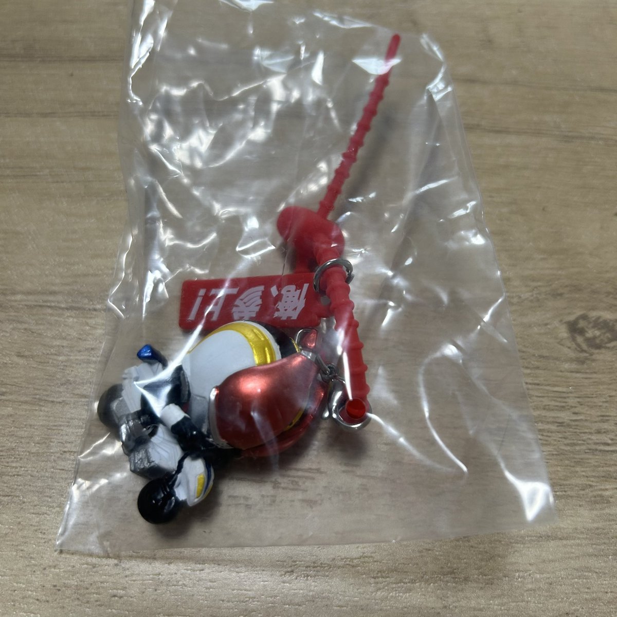 choco_19928's tweet photo. 【交換】KAMENRIDER 仮面ライダー カラフルマルチチャーム ガチャ

【譲】電王

【求】W（ダブル)

郵送交換
検索からでもお気軽にお声掛けください😌 https://t.co/ihl7XW2yDk