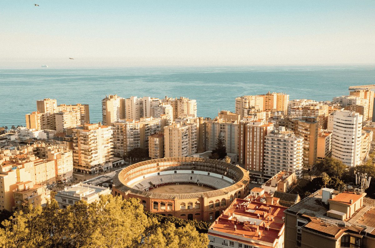 malcornoque's tweet photo. @Zackannn Qué forma tan extraña de ser Marruecos la de Málaga. Pero vaya, que te quedes donde estás que no cabe un puto guiri/mesetario más. https://t.co/3RVY0k82SU