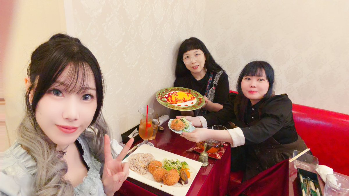 ramenaym's tweet photo. みうさんとご一緒しちゃったー！！！
うなちゃんさんのイベント🍓
爆ウマのぺりか飯！！🫶🦋✨🧸
成人男性もお腹膨れるんじゃないかしら、いつも食べきれたことがないです()
えぐうますぎて大満足っっ https://t.co/P1cwTGMaEz