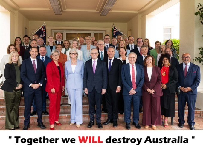 AorBlake's tweet photo. @Ausbobsmit And also he's not the only one ...  investigations in to Labor corruption would be a good idea. https://t.co/V8kYbOr1KE