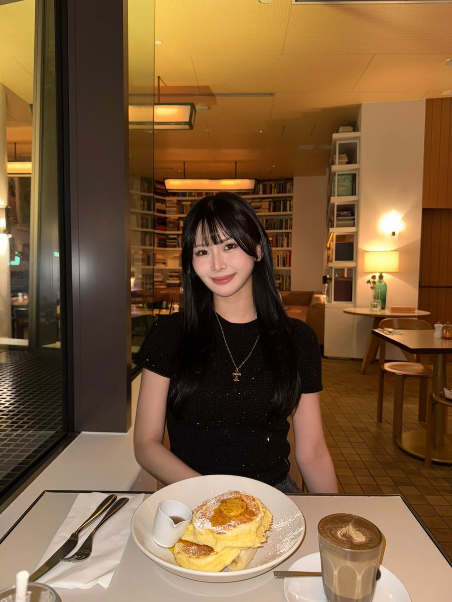 HonokaHonoka928's tweet photo. パンケーキおデート🥞❤️
やっぱり甘党はやめられない😇 https://t.co/R2bclnq6hf