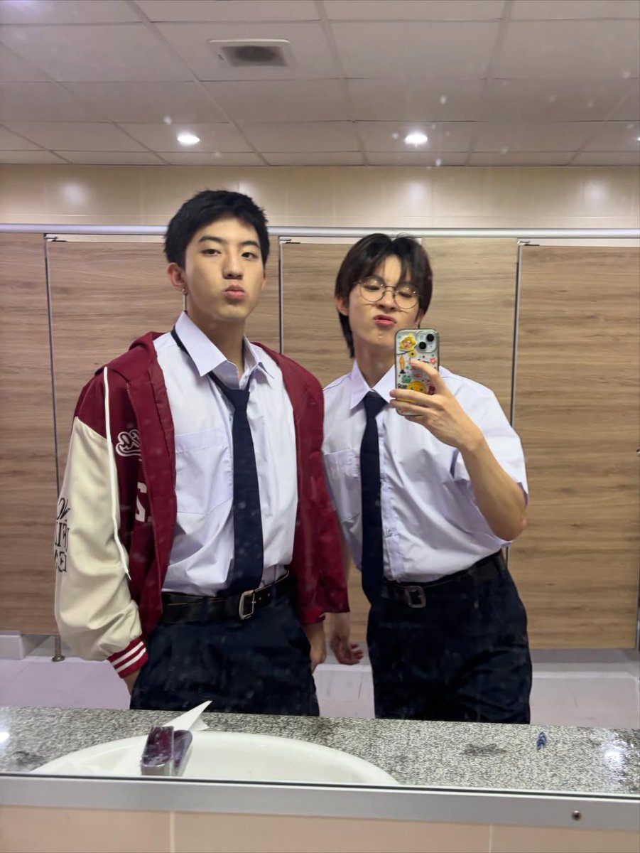 babiipaul's tweet photo. ภาคินเต็งหนึ่งดิวะ https://t.co/VBCuZib5Ir