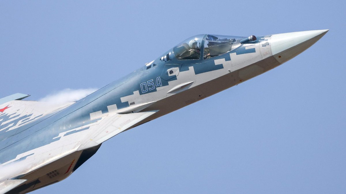 businessamnl's tweet photo. Poetin noemt Russische Su-57 beste straaljager, maar critici twijfelen https://t.co/XviBzodKSS #Poetin #Su57 #straaljager #militaireSamenwerking #Rusland https://t.co/W9G9KyARnZ