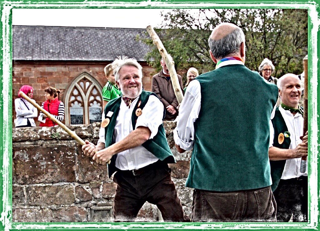shrewsmorris's tweet photo. A very Good Morning to you all lovely tweeters. Wishing everyone a happy and peaceful Sunday. But remember, always concentrate on what you’re doing, because you never know what might happen if you don’t! 🙄😊🕺💃🪗🎻 https://t.co/fYKZbqbPTf