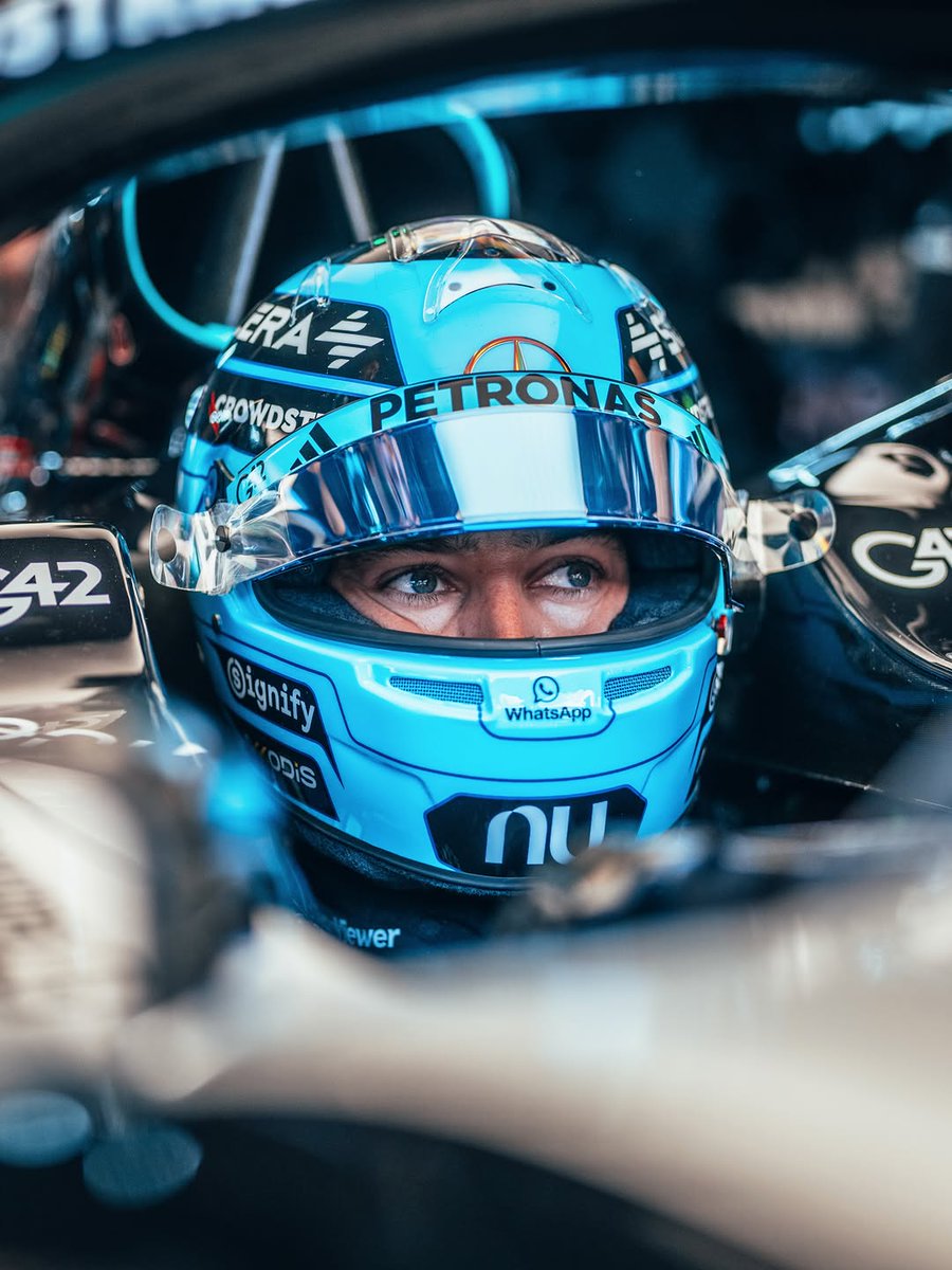 MercedesAMGTR's tweet photo. Russell hakkında çok fazla konuşulup çiziliyor ama Russell eğer Çin’de sorun yaşamasaydı orada birinci olurdu.

Japonya'da güvenlik aracı çıkmasaydı iş farklı olabilirdi ve Kanada'da yarış dışı kalması onun suçu değildi.

Monaco’da özgüvensizdi evet ama bu çocuğun İspanya ile birlikte atağa geçmesini bekliyorum. İspanya'da Russell’ın kazanacağını düşünüyorum.