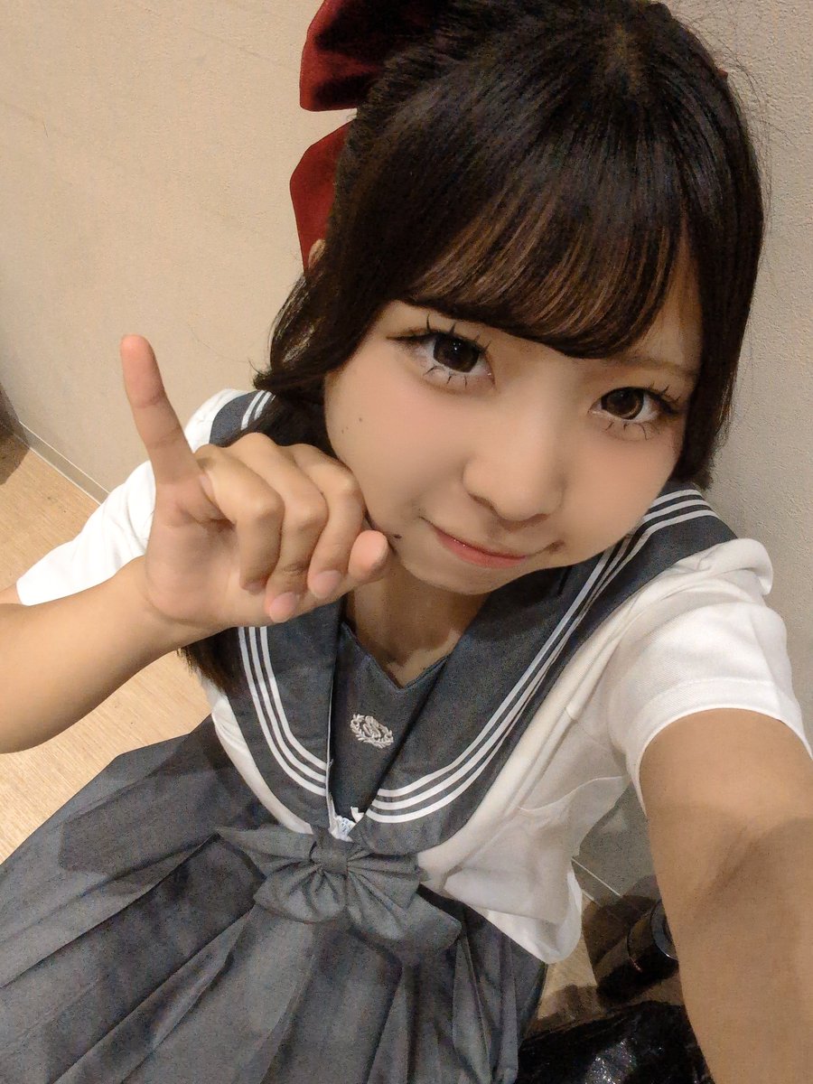 honeycomb_std's tweet photo. 🍎咲姫🍎
アイドルステーションありがとうございました！❤

滋賀遠征たのしかったぁーっ！！
高校1年生❤桜羽 咲姫(さくらば さき)
また滋賀来れるように頑張りますっ💪

次のライブは10日(水)岐阜の柳ヶ瀬にあるクラブラグザでSolo de LIVEです！
ぜひ遊びに来てください‼️ https://t.co/HKqBzhsyjD