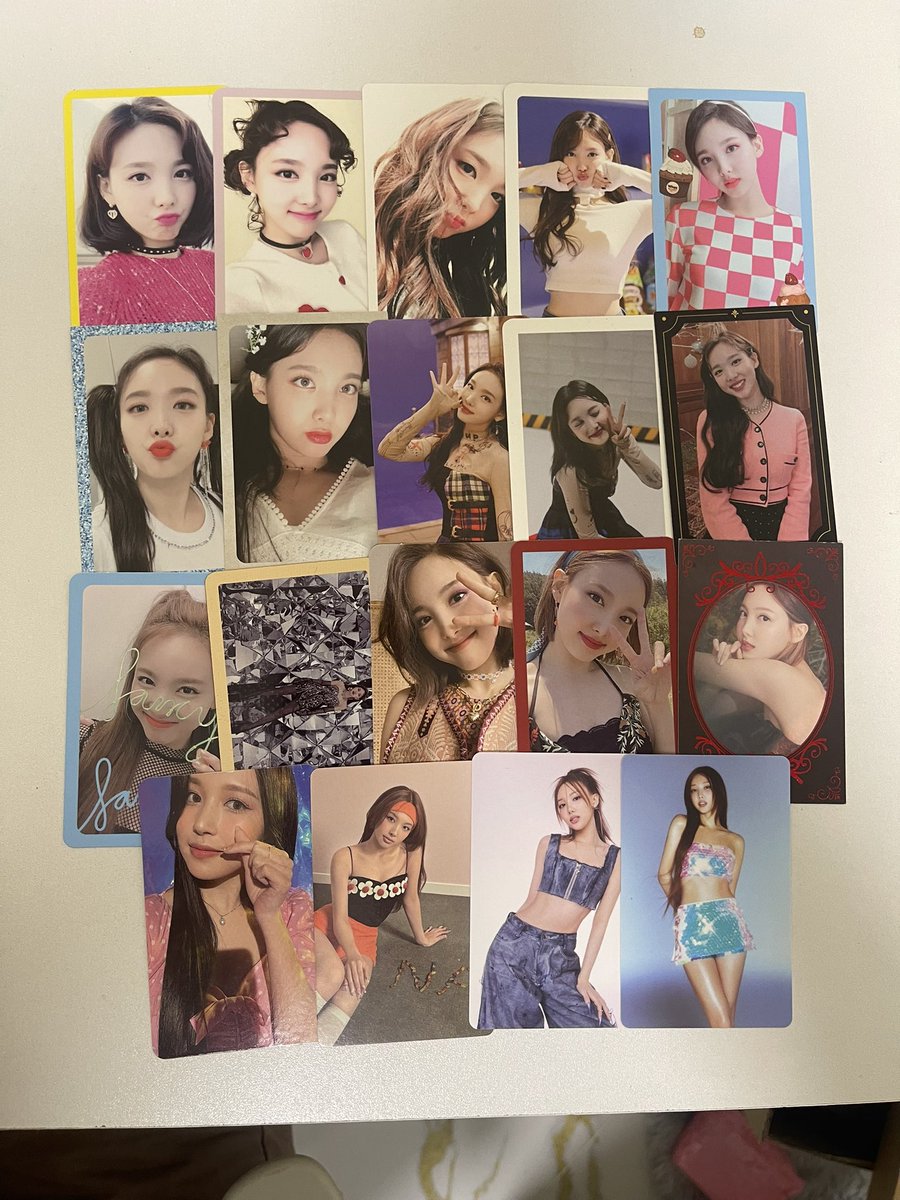smile4fims's tweet photo. #smile4mail 💌 | from: @calaskye 

hii, dumating na po sila tysm for selling to me!! they were packed safely and also tysm for some of the free pcs!! 

 #tyskye https://t.co/7W5ctpWliu