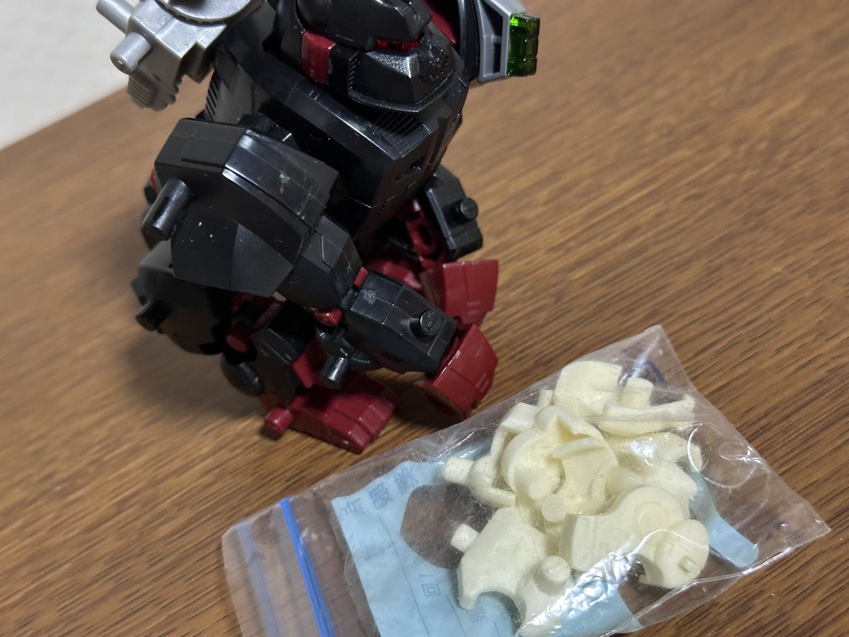 アメイジングなゾイドジャンク詰め合わせ、内容特に詳しく見てないけど