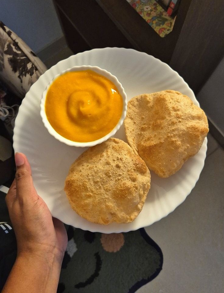 relatablehuyrrr's tweet photo. I’ve never had aamras puri in my life
will society still accept me? https://t.co/A3vT9d7zjp
