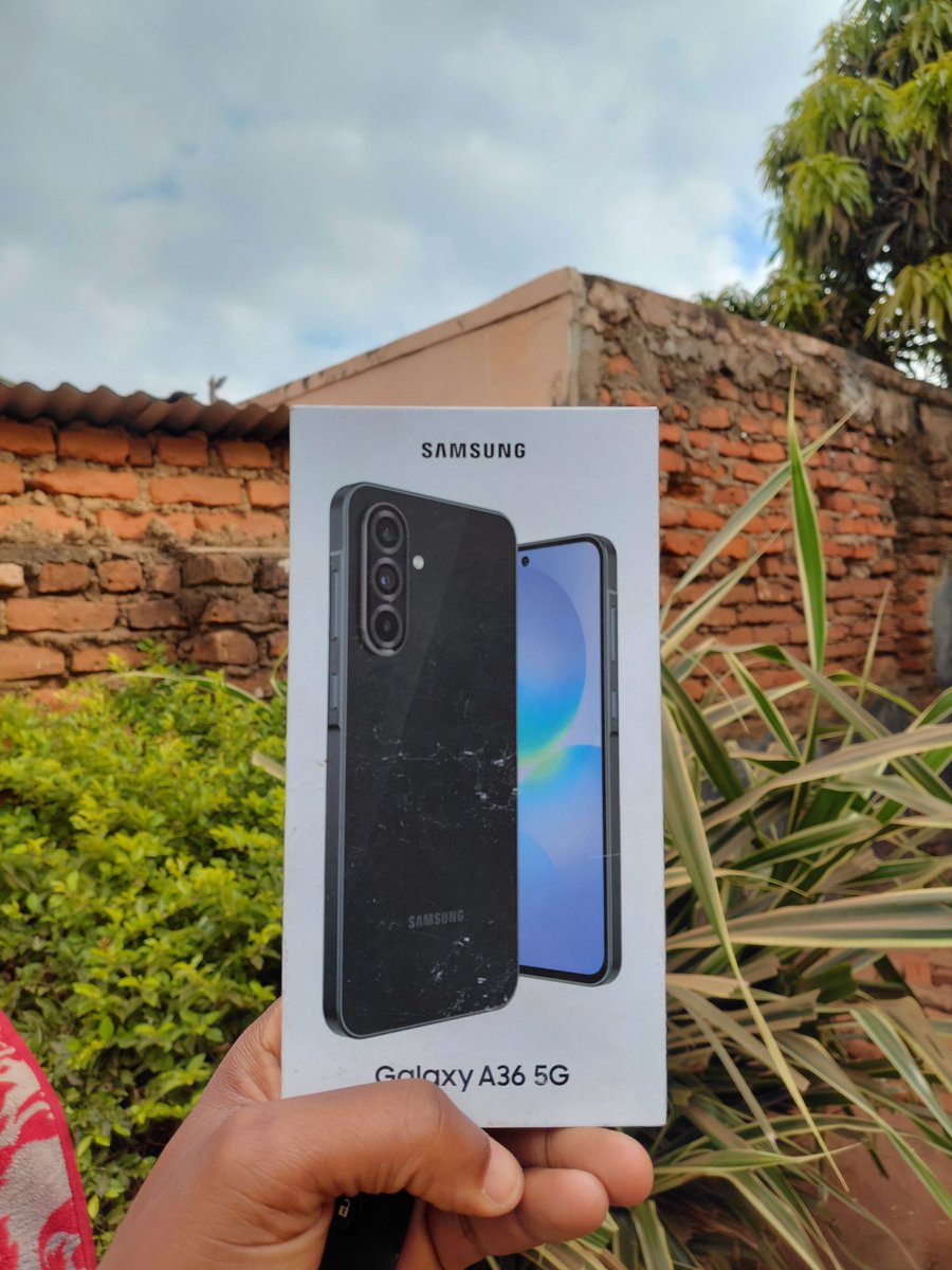 unhingedvi's tweet photo. Samsung A36 5G Brand New 
🔸128GB/8GB 

+265 882 923 563 

1mita. https://t.co/n1XeWmI8tk