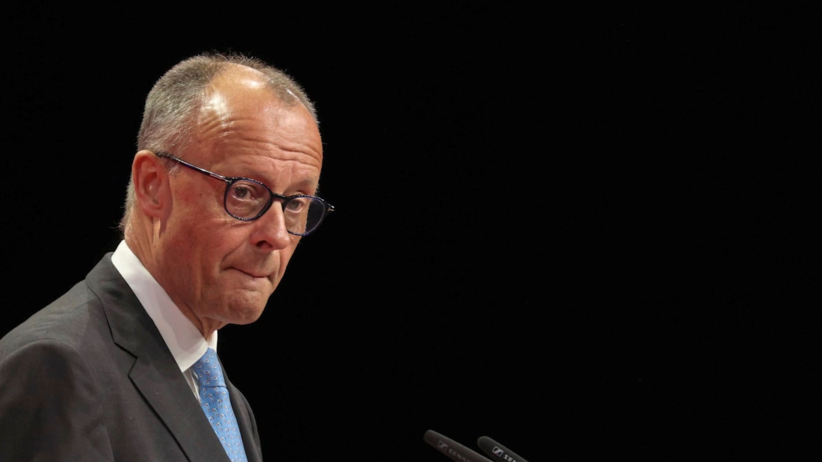 welt's tweet photo. „Die AfD ist in Umfragen um 500 Prozent angestiegen – Das ist ein unglaubliches Ergebnis“ https://t.co/YXpIHM1zbu https://t.co/VweSE59PZ4