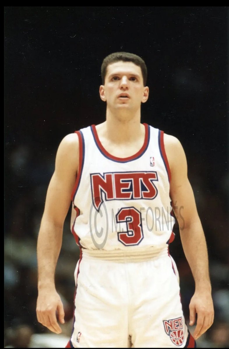 javibalmaseda1's tweet photo. ✅ Hasta aquí mi pequeño homenaje a DRAZEN PETROVIC, un mito del baloncesto. Un jugador con un magnetismo especial que enganchaba a la gente. Por eso tantos años después se le sigue recordando con fuerza.
✅ Muchas gracias por vuestros comentarios, ♥️ 🔁 y por seguirme
📷 Forniés https://t.co/NmQk2Wath5