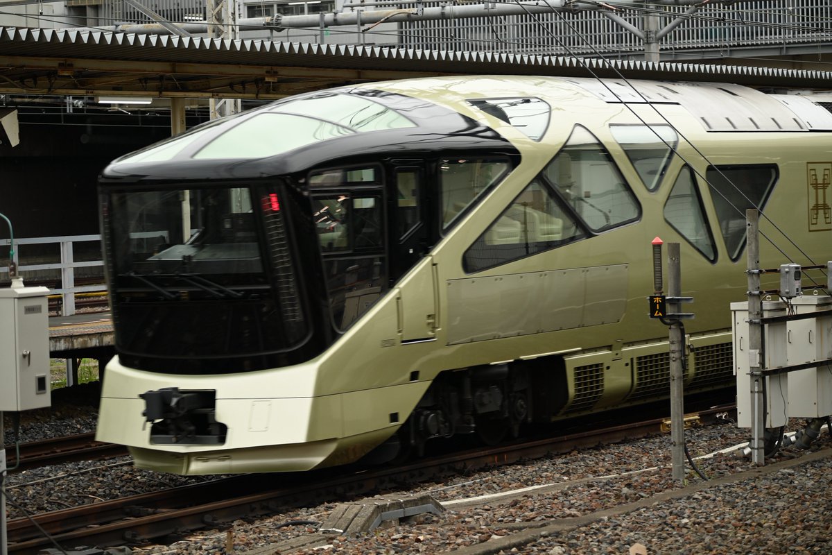 trainboy0214's tweet photo. 突然大宮に来た8022M？･8024M？
四季島を見たのは初めてだった( ´•̥̥̥ω•̥̥̥`) https://t.co/sVSCQkMCn9