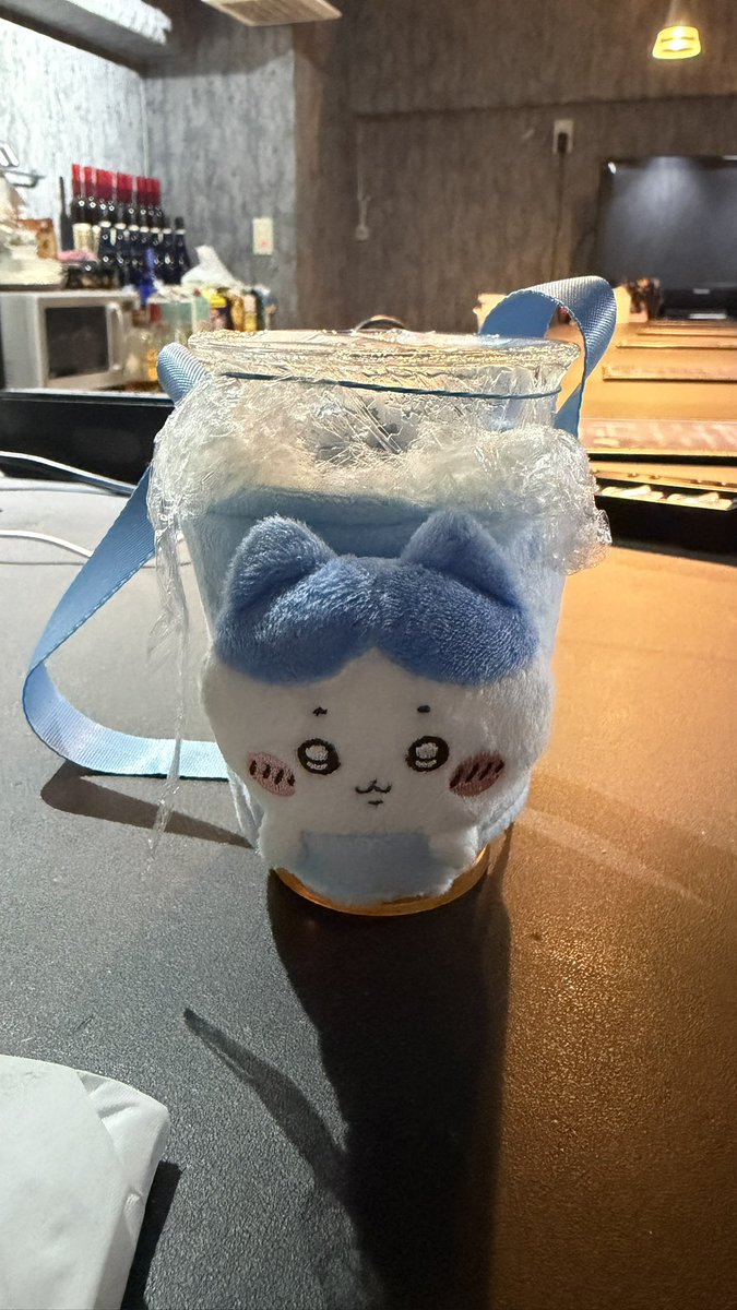 ramenaym's tweet photo. ぺ「持って帰るやろ！食べきらんやろ！箱いるか！輪ゴムはい！袋入れとくで、カップ持ってきたで、ラップ上にあるからしてな、輪ゴムはい！」

おもてなしの神というかオカン
おもろすぎるしゅき
みんなペリカフェほんとにおすすめなのでよろしくね https://t.co/smTfEV2X8E