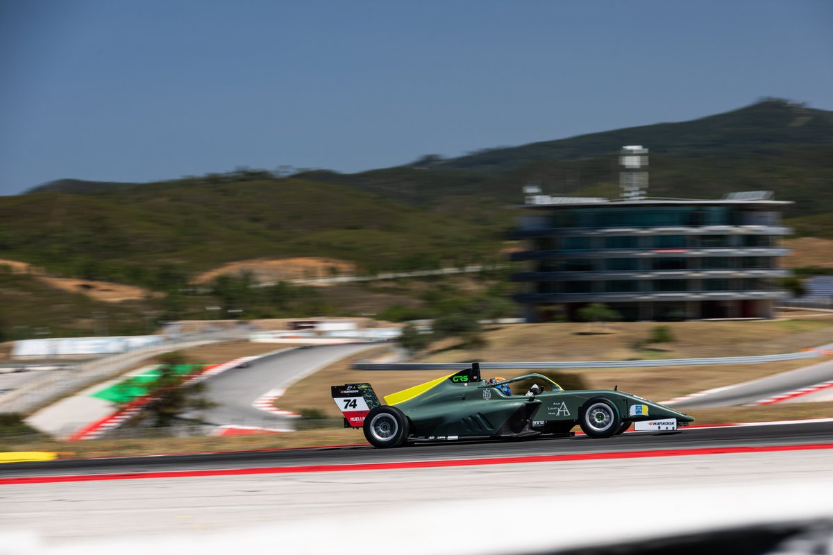 GRSTeam_'s tweet photo. ☀️Sunday begins in @AIAPortimao!

👀Today we wrap-up the second round of @F4Spain! There's one race left to go but, before that, we head into Quali, coming un in 15 minutes

⏱️Live timing:
🔗https://t.co/yYGj5jeEUG

#GRSTeam #F4Spain https://t.co/0I3V2hzIyK