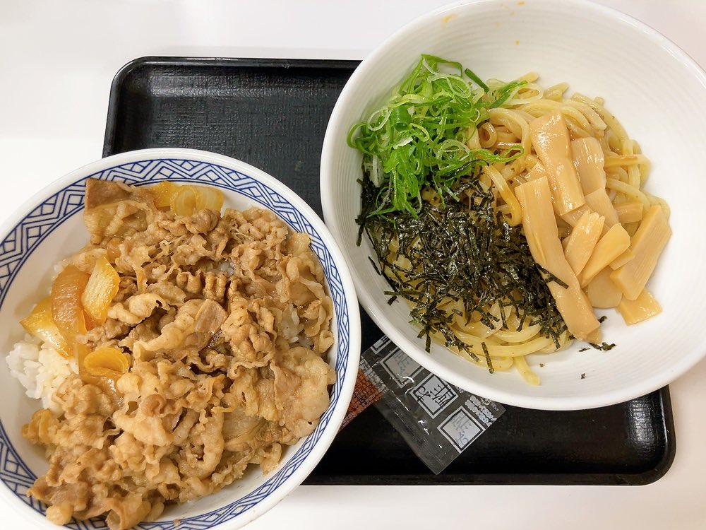 __om_nom_nom's tweet photo. 東海もついに梅雨入りかぁ、 https://t.co/37te9Gttpv