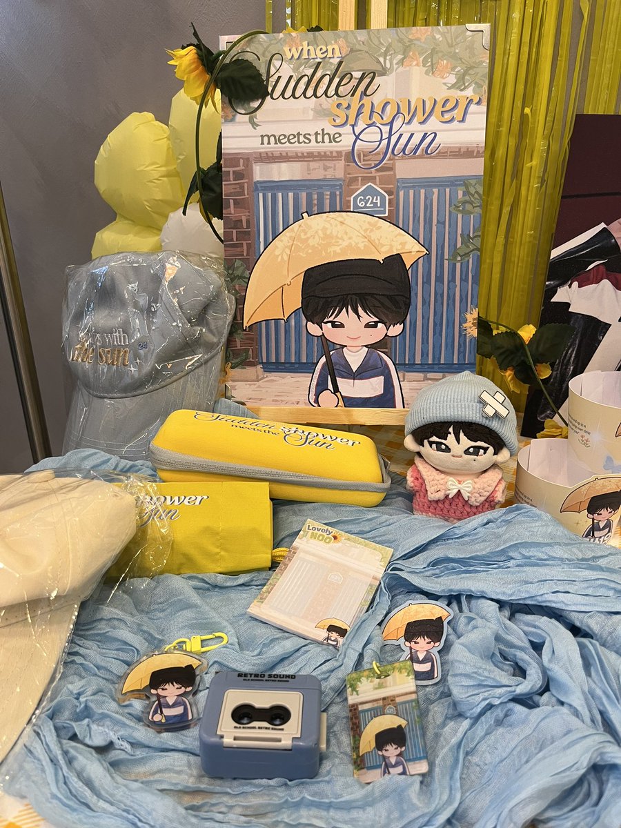 FateInAPocket's tweet photo. It's happening today! 🌼

A Sunoo CSE @ Hyst Cafe by @suncerelyours 

#WhenSuddenShowerMeetsTheSun #LovelyNOO https://t.co/zgP6Incw3M
