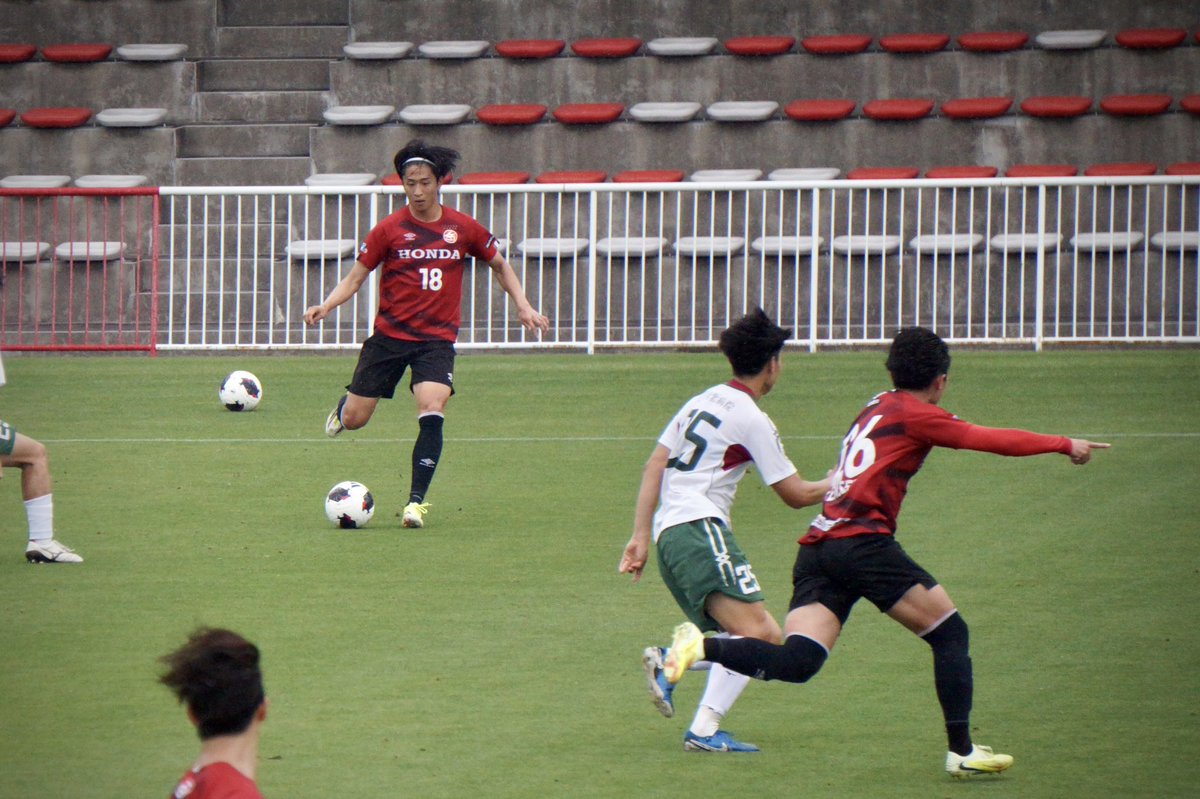 kbrn07's tweet photo. 常葉大学サッカー部とのトレーニングマッチを見てきました😃

◎9番 #児玉怜音 さん
◎15番 #東廉 さん
◎18番 #庄司夢ノ介 さん

東廉くんは、お兄さん( #東駿 さん)がブリオベッカ浦安・市川の選手で。
JFLで兄弟対決が見られます😆

 #HondaFC
 #常葉大学サッカー部 https://t.co/8otWOnX1Gz