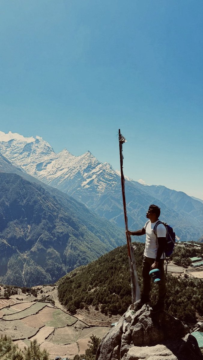 HimamsaLee's tweet photo. Left the noise behind for a bit. 🎒🌅

#Outdoorsy #RoamThePlanet #WanderOften #StayWild #MountainMindset https://t.co/BfhYyUviS3